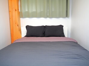 6 chambres, lit parapluie, Wi-Fi, draps fournis