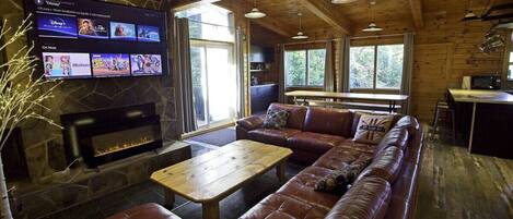 Smart TV y chimenea
