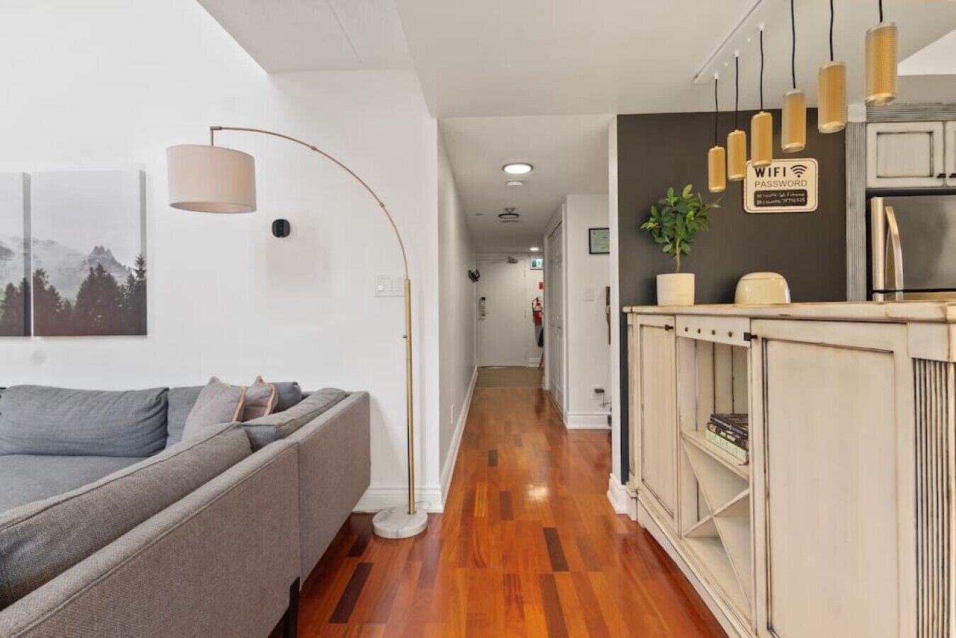 Modern/rustic 2 Story Condo/3 Min Walk To Village - Ontario