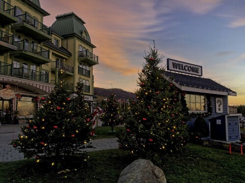  Wintergreen Spacious 2 Story Townhome • Sauna •  2‑Min Walk to Village