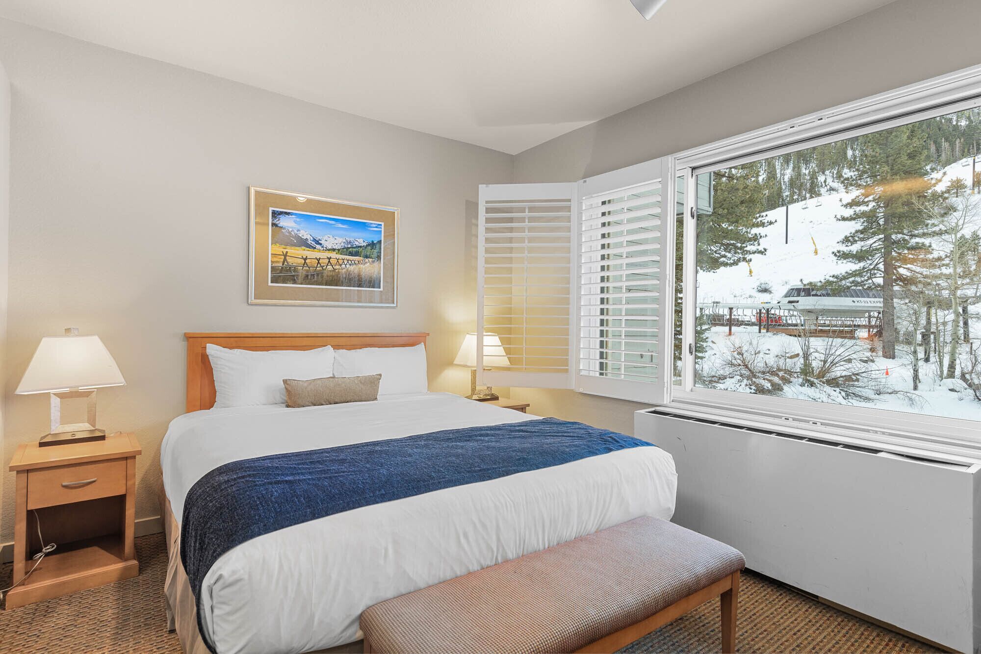 NEW LISTING! Palisades Tahoe Lodge Studio, Ski-in/Ski-out #253