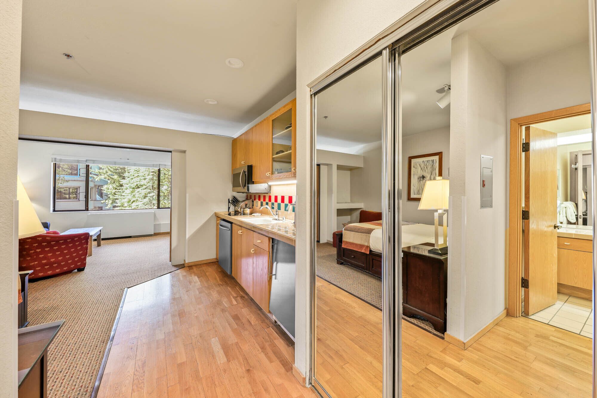 Bügeleisen/Bügelbrett, kostenloses WLAN, Bettwäsche