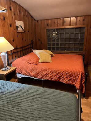 3 soverom, reiseseng for barn, wi-fi (inkludert) og sengetøy