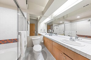 Hair dryer, towels