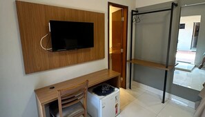 Deluxe Triple Room | Interior - Hotel Goiano (Estreito)
