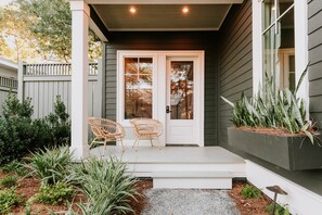 Exterior - The Springs Hotel (Ocean Springs)