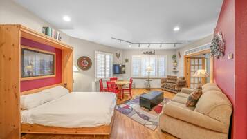 1 bedroom, iron/ironing board, free WiFi, bed sheets