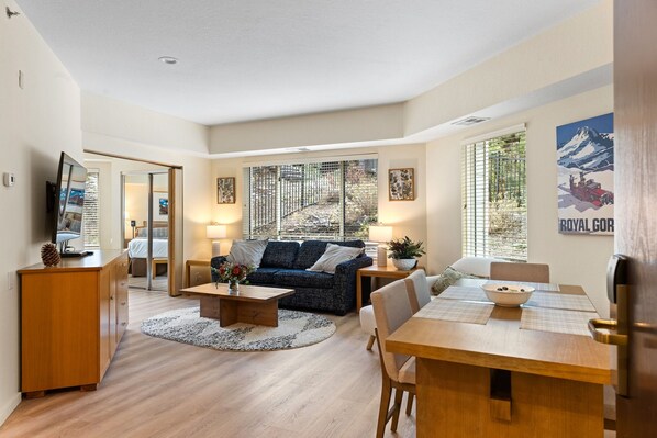 Interior - 120  | 1BD - Hillside Charm Meets the Slopes (Olympic Valley)