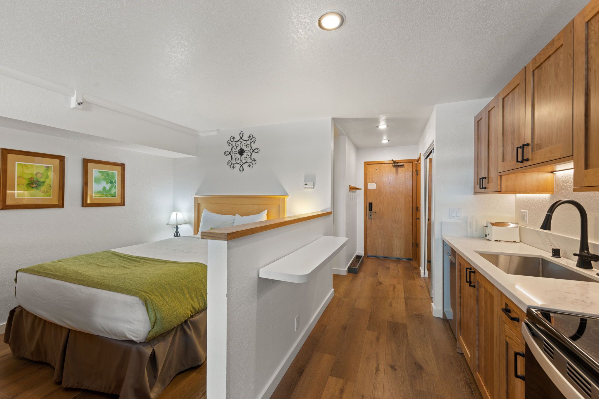 Fer et planche à repasser, Wi-Fi gratuit, draps fournis