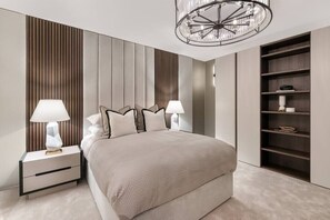 1 bedroom, iron/ironing board, travel crib, WiFi