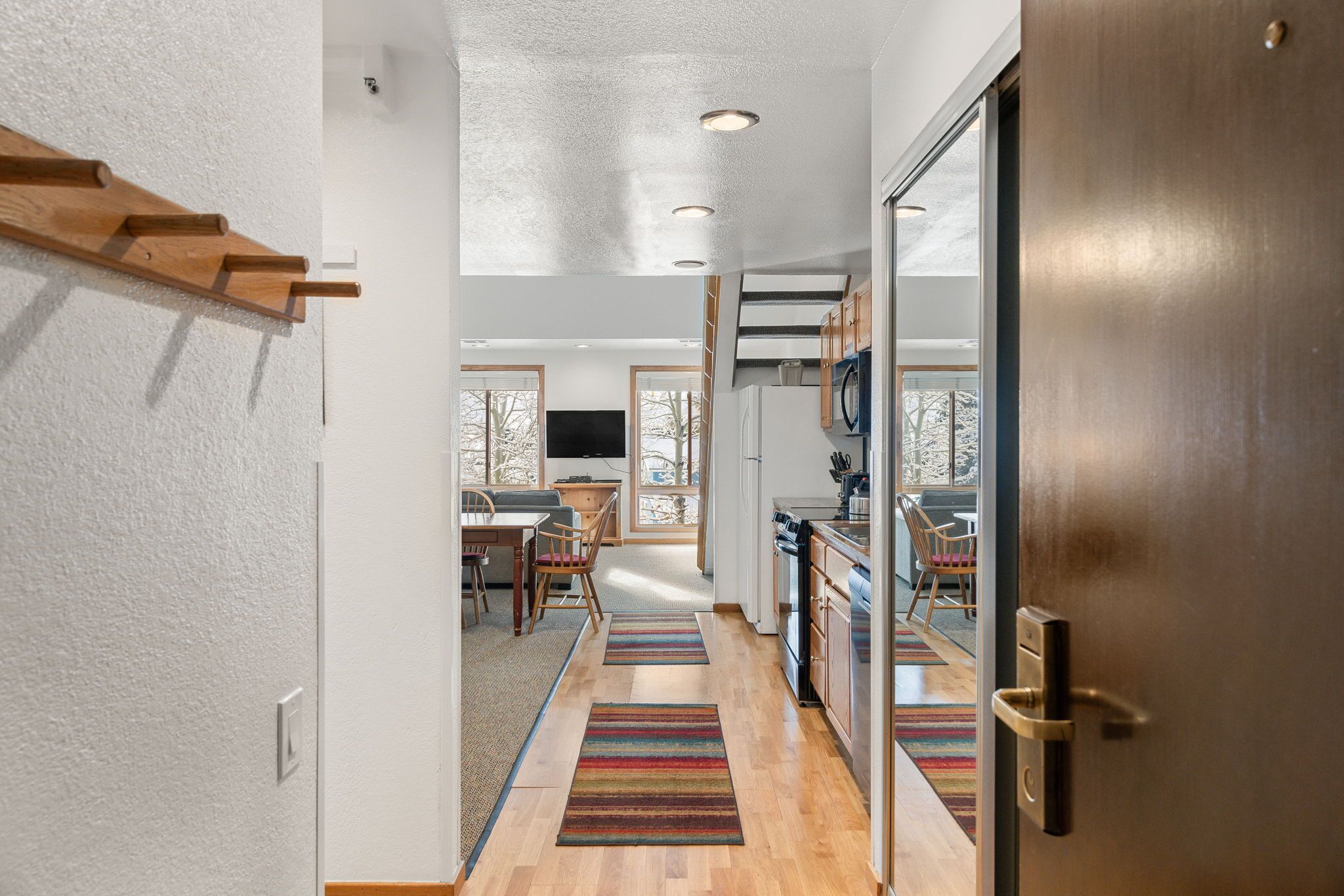 المنشأة من الداخل