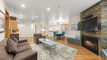 TV, fireplace, DVD player, table tennis