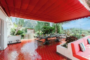 Outdoor dining - Villa Celeste by Elite Villas (Capri)