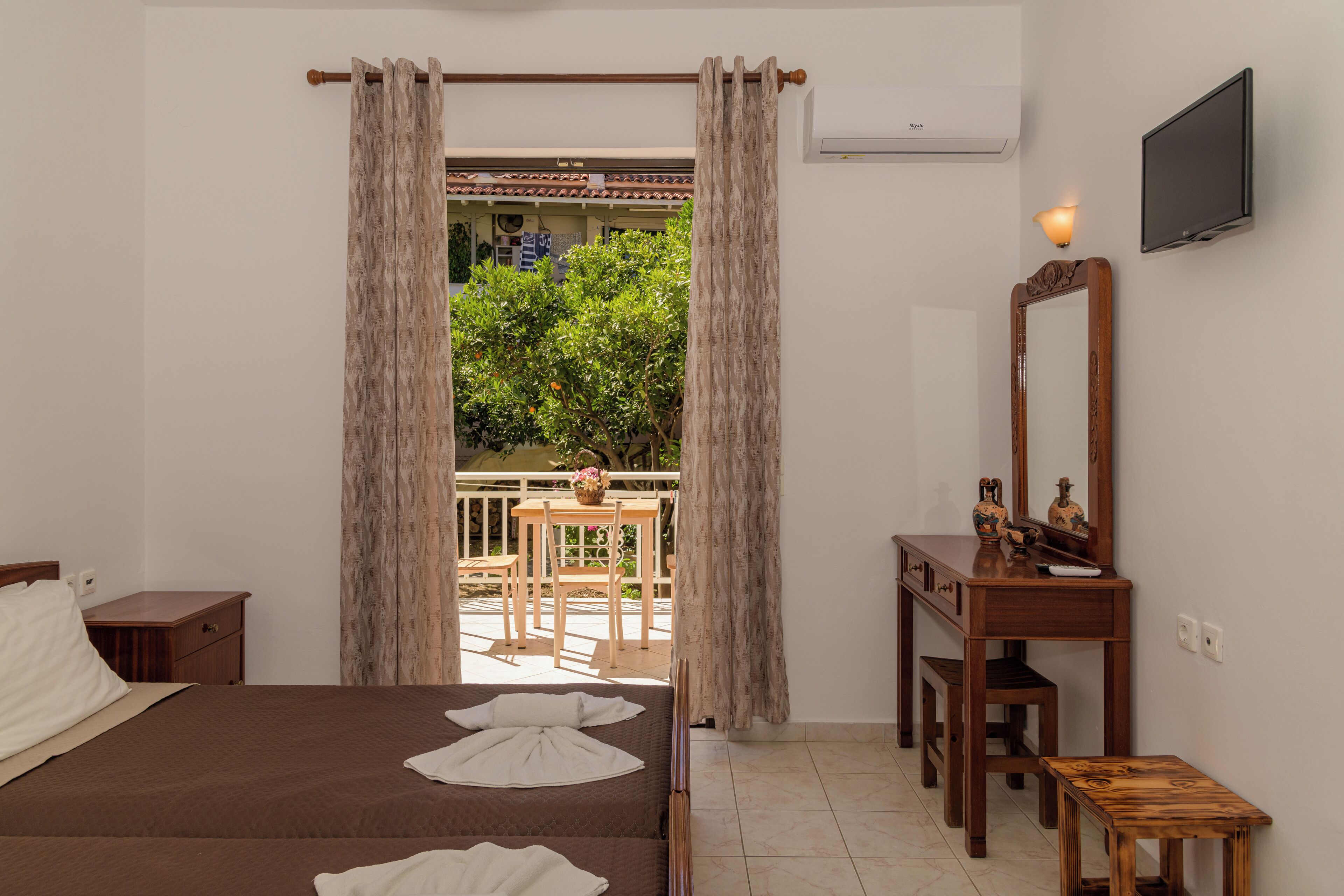 Standard Room | Terrace/patio