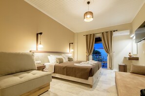 Deluxe Room | Peti besi dalam bilik, seterika/papan seterika, Wi-fi percuma 