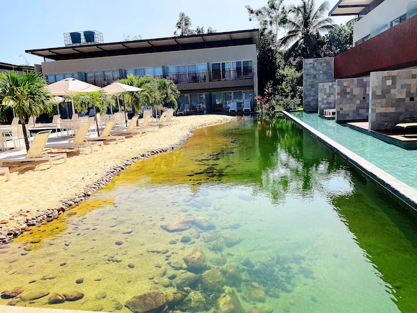 Perushuoneisto | Uima-allas | Ulkouima-allas