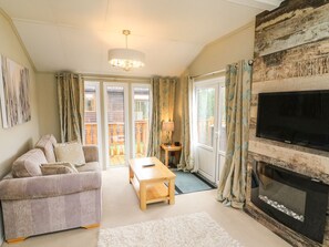 Living area - Lakeside 12 (Carnforth)