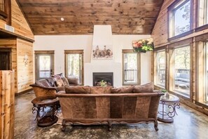 Smart TV, chimenea y tenis de mesa 