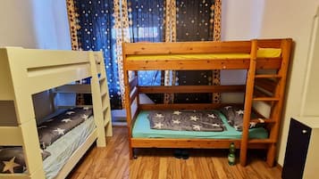 3 bedrooms, iron/ironing board, travel cot, free WiFi