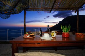 Apartment, 2 Bedrooms, Patio, Sea View | Terrace/patio