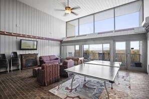 Table de tennis de table