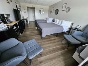 1 chambre, fer et planche à repasser, lit parapluie, Wi-Fi