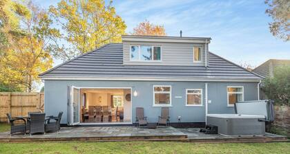 5 bedroom accommodation in Bournemouth
