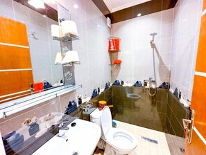 Shower - Luxury of Mesnana (Tanger)