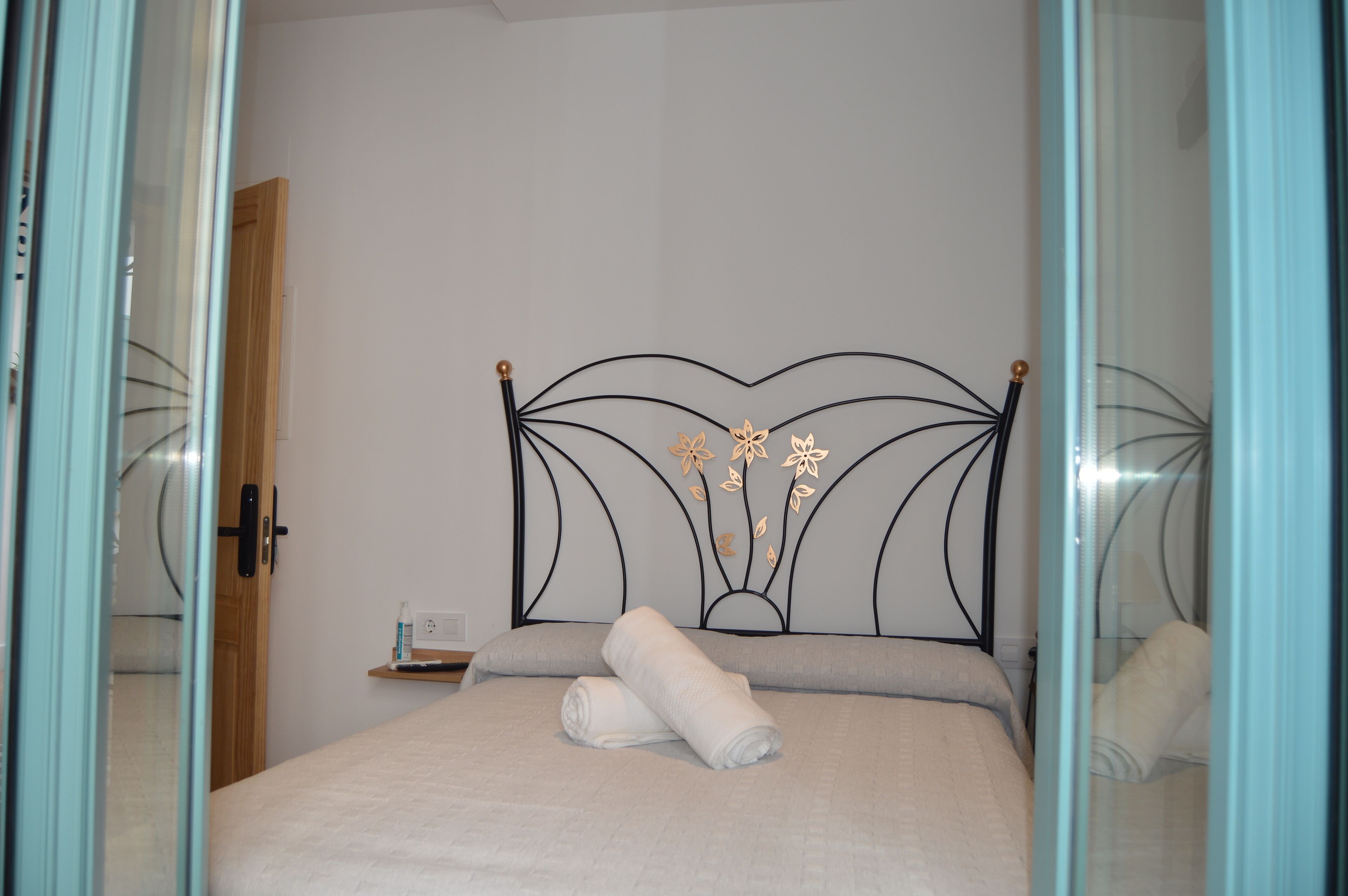 Premium bedding, down duvets, Select Comfort beds, soundproofing