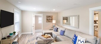 Newly UPD home in DT Libertyville Near Naval Base!