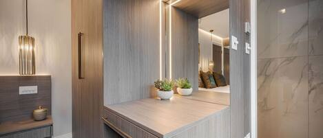 2 soverom, strykejern/-brett, reiseseng for barn og wi-fi (inkludert)