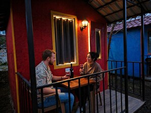 Basic Cabin, 1 Queen Bed, Shared Bathroom (1) | Desk, laptop workspace, blackout drapes, soundproofing - The Friends Hostel & Sauna (Kutaisi)