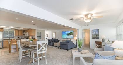 Beachside Bliss in The Moorings | 3BR Naples Stay