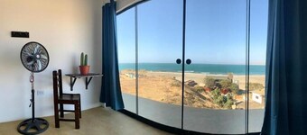 Deluxe Double Room with Balcony and Sea View 2