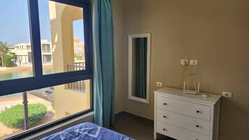 1 chambre, fer et planche à repasser, Wi-Fi, draps fournis