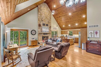 Calming Cabin near Perry Lake