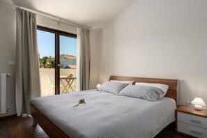 2 Schlafzimmer, Zimmersafe, Bügeleisen/Bügelbrett, Reisekinderbett