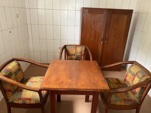 Dining - Cozyapartment (Cotonou)