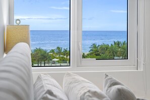 Interior - 3 Bedroom Oceanview Private Residence at Roney Palace (Miami Beach)
