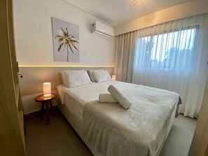1 habitación, escritorio y espacio para trabajar con laptop 