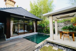 Villa superior | Tabla de planchar con plancha, wifi gratis y ropa de cama