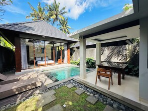 Villa superior | Tabla de planchar con plancha, wifi gratis y ropa de cama