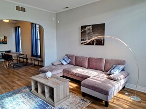 TV, fireplace, offices - Sunny Pilsen 2 Bed 1 Bath Apt W/Private Office and Garage Parking (Chicago)