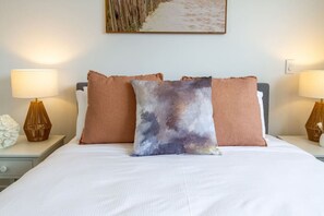 2 chambres, fer et planche à repasser, Wi-Fi gratuit, draps fournis