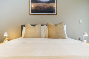 2 室のベッドルーム、アイロン / アイロン台、旅行用ベビーベッド、WiFi (無料)