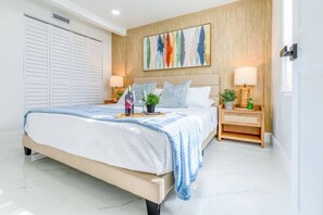 4 室のベッドルーム、デスク、アイロン / アイロン台、WiFi (無料)