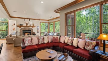 Townhome | Living area