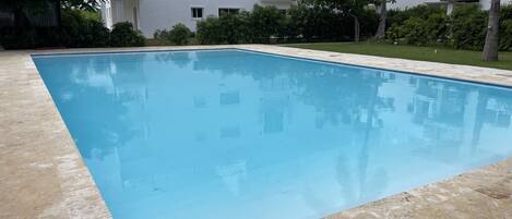 Alberca al aire libre