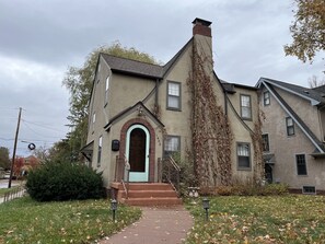 Front of property - Historic Twin Tudors Inn (Sioux Falls)