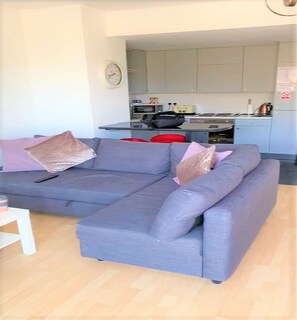 City appartement | 2 slaapkamers, hypoallergeen beddengoed, individueel gedecoreerd